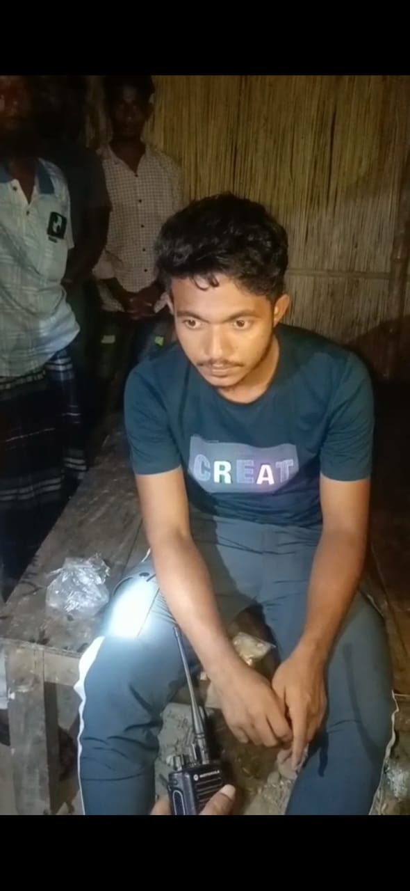সালথায় ৮০ পিস ইয়াবা ট্যাবলেট সহ এক যুবক এলাকাবাসীর হাতে আটক