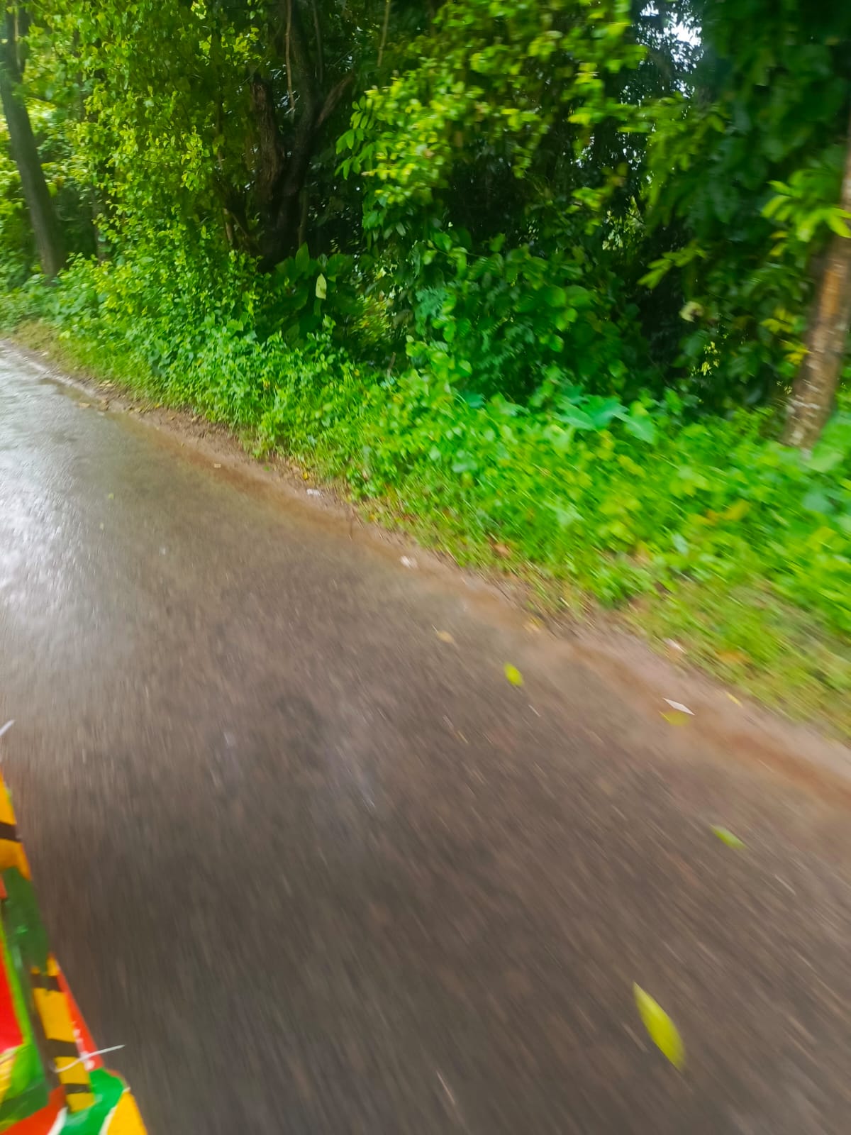 নরসিংদীতে পানি জমে তীব্র যানজট