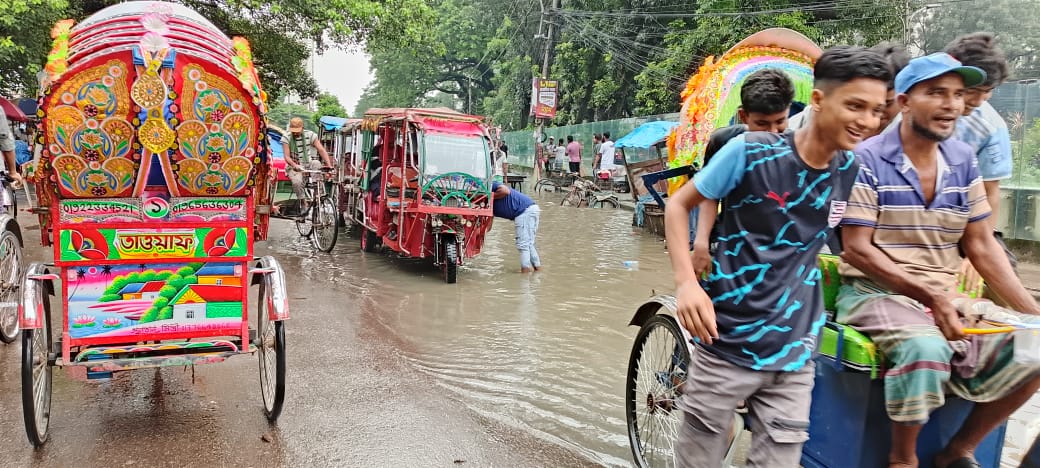 ঢাকায় জলাবদ্ধতার সমস্যা