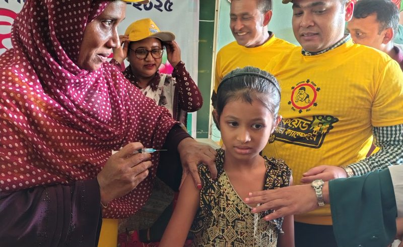 বাগেরহাটে টাইফয়েড টিকাদান ক্যাম্পেইন ২০২৫ এর উদ্ভোদন
