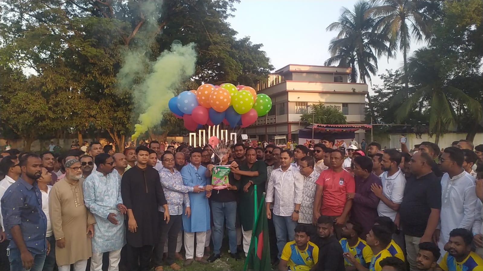 শাজাহানপুরে সনাতনী ফুটবল টুনামেন্টের বর্ণাঢ্য উদ্বোধন