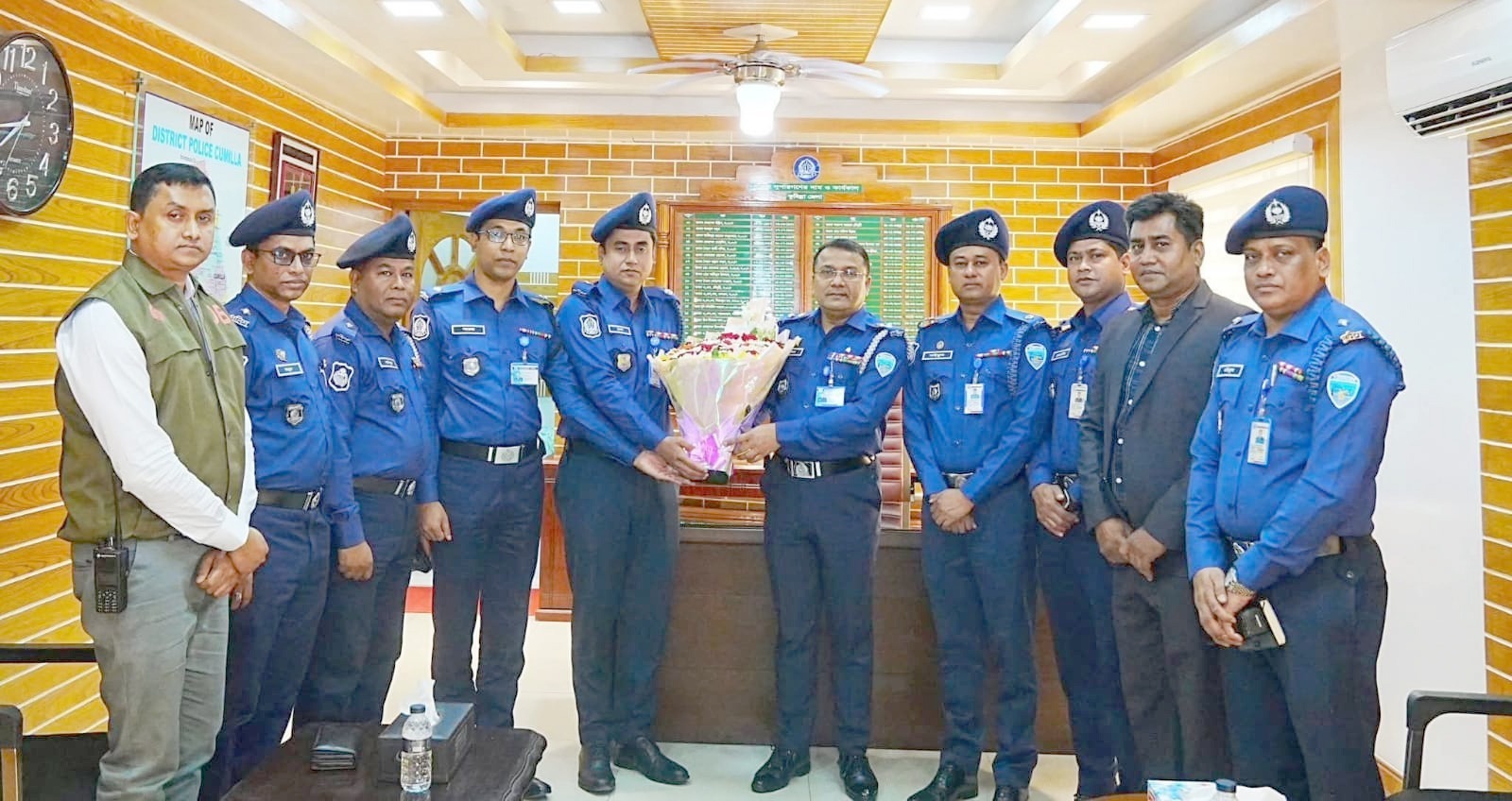 কুমিল্লায় যোগ দিলেন নতুন পুলিশ সুপার মোঃ আনিসুজ্জামান, পিপিএম