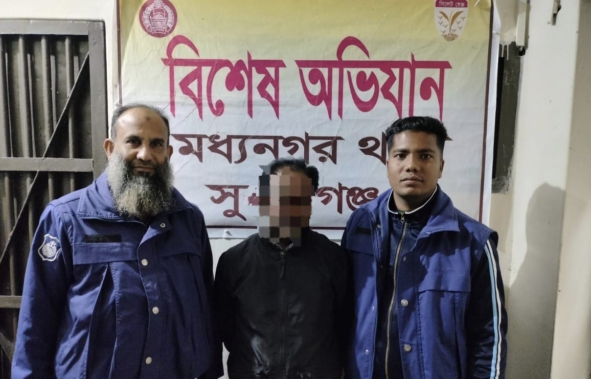 মধ্যনগরে ডেভিল হান্ট–২ অভিযানে যুবলীগ নেতা গ্রেপ্তার