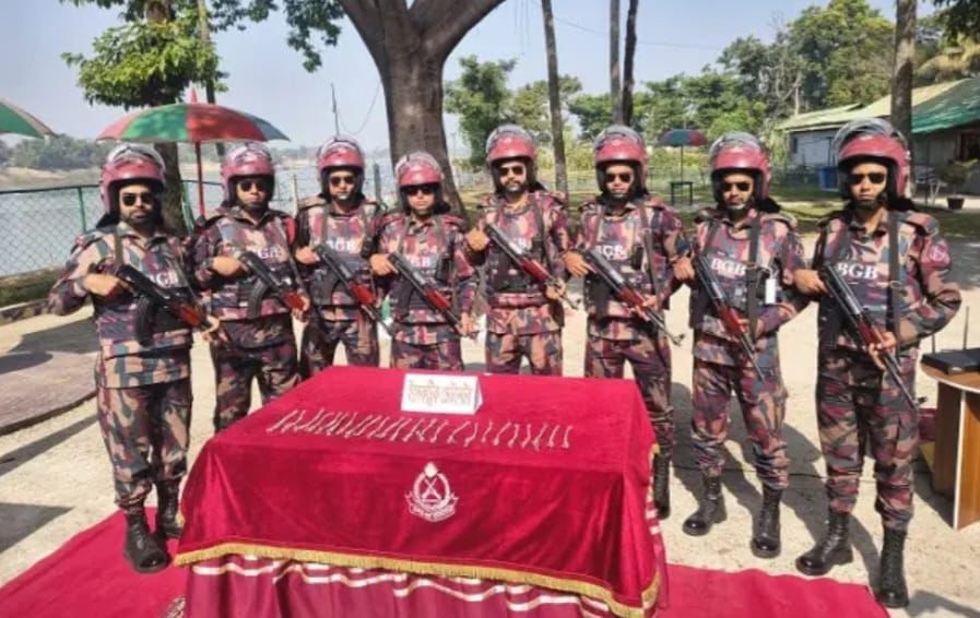 সিলেট বিভাগের সুনামগঞ্জ জেলার তাহিরপুর সীমান্তে বিস্ফোরক উদ্ধার