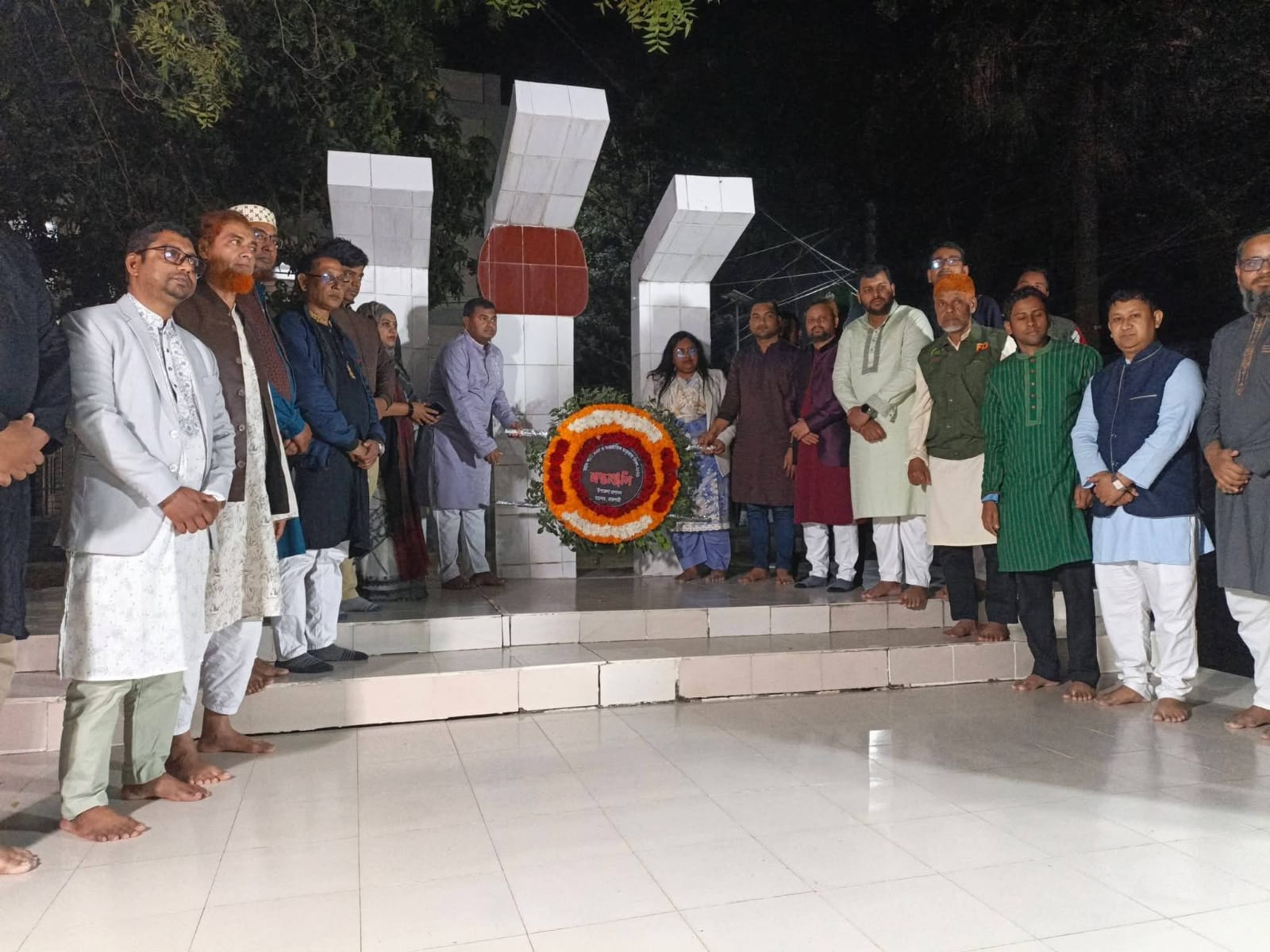 মহান একুশে ফেব্রুয়ারি আন্তর্জাতিক মাতৃভাষা দিবস উপলক্ষে তানোর উপজেলা প্রশাসনের উদ্যোগে যথাযোগ্য মর্যাদা ও গভীর শ্রদ্ধায় ভাষা শহীদদের স্মরণ করা হয়েছে।