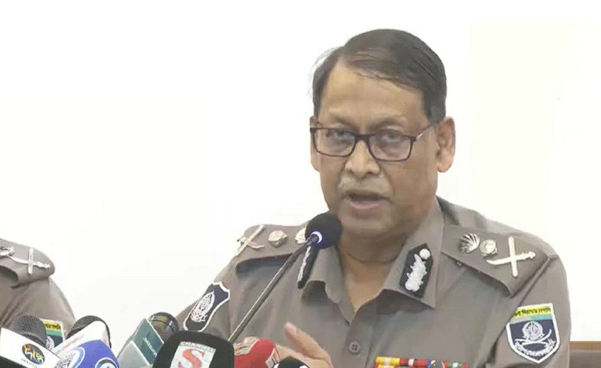 মবের চেষ্টা হলে পুরো আসনের ভোট স্থগিত হবে: আইজিপি