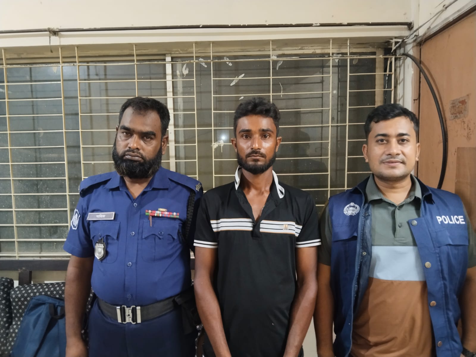 আলীকদম থানার সাফল্য বিশেষ অভিযানে ৪৪ বছর এর সাজাপ্রাপ্ত আসামী গ্রেপ্তার
