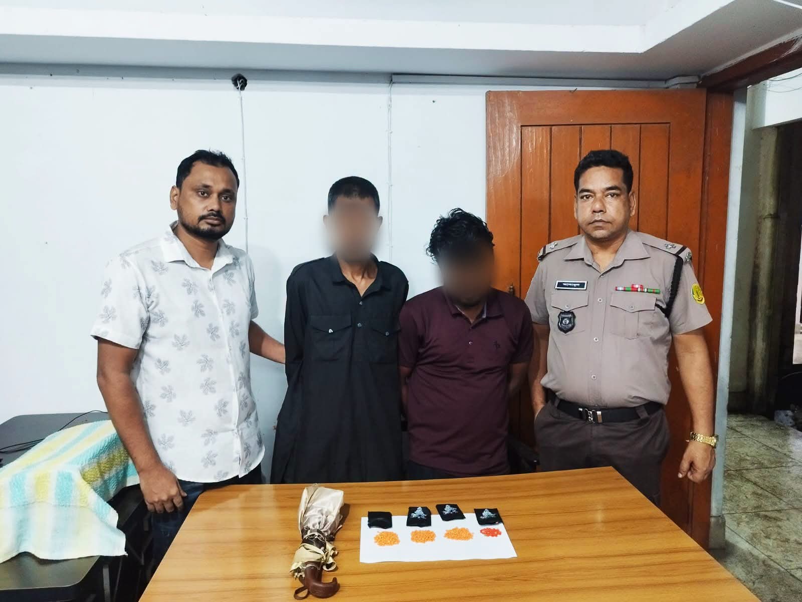 দক্ষিণ সুরমা থানা পুলিশের অভিযানে ০২ জন মাদক ব্যবসায়ি গ্রেফতার