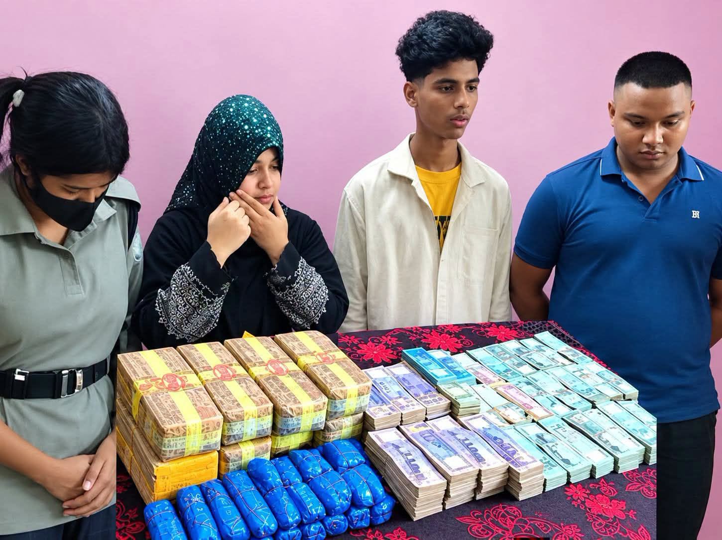 কক্সবাজারে পুলিশ সদস্যের বাসা থেকে ৯০ হাজার ইয়াবা ও ৩০ লাখ টাকা উদ্ধার