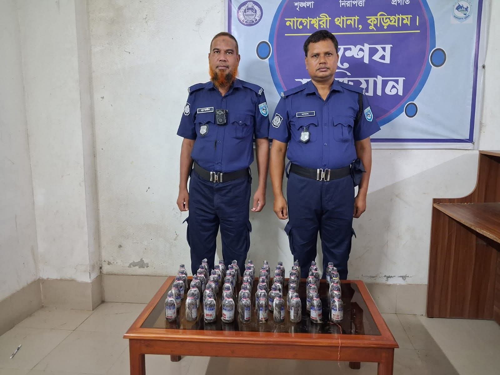 নাগেশ্বরীতে পরিত্যক্ত বাড়ি থেকে ৬০ বোতল ইস্কাফ উদ্ধার