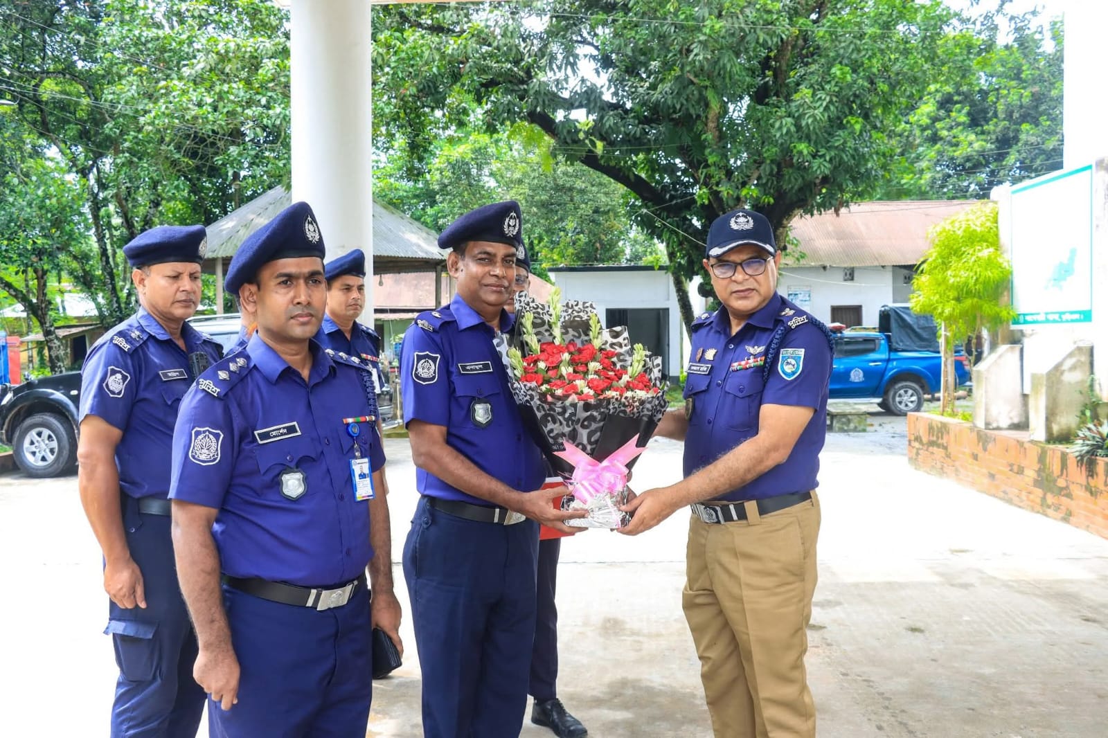 নাগেশ্বরী থানা পরিদর্শনে কুড়িগ্রামের পুলিশ সুপার খন্দকার ফজলে রাব্বি