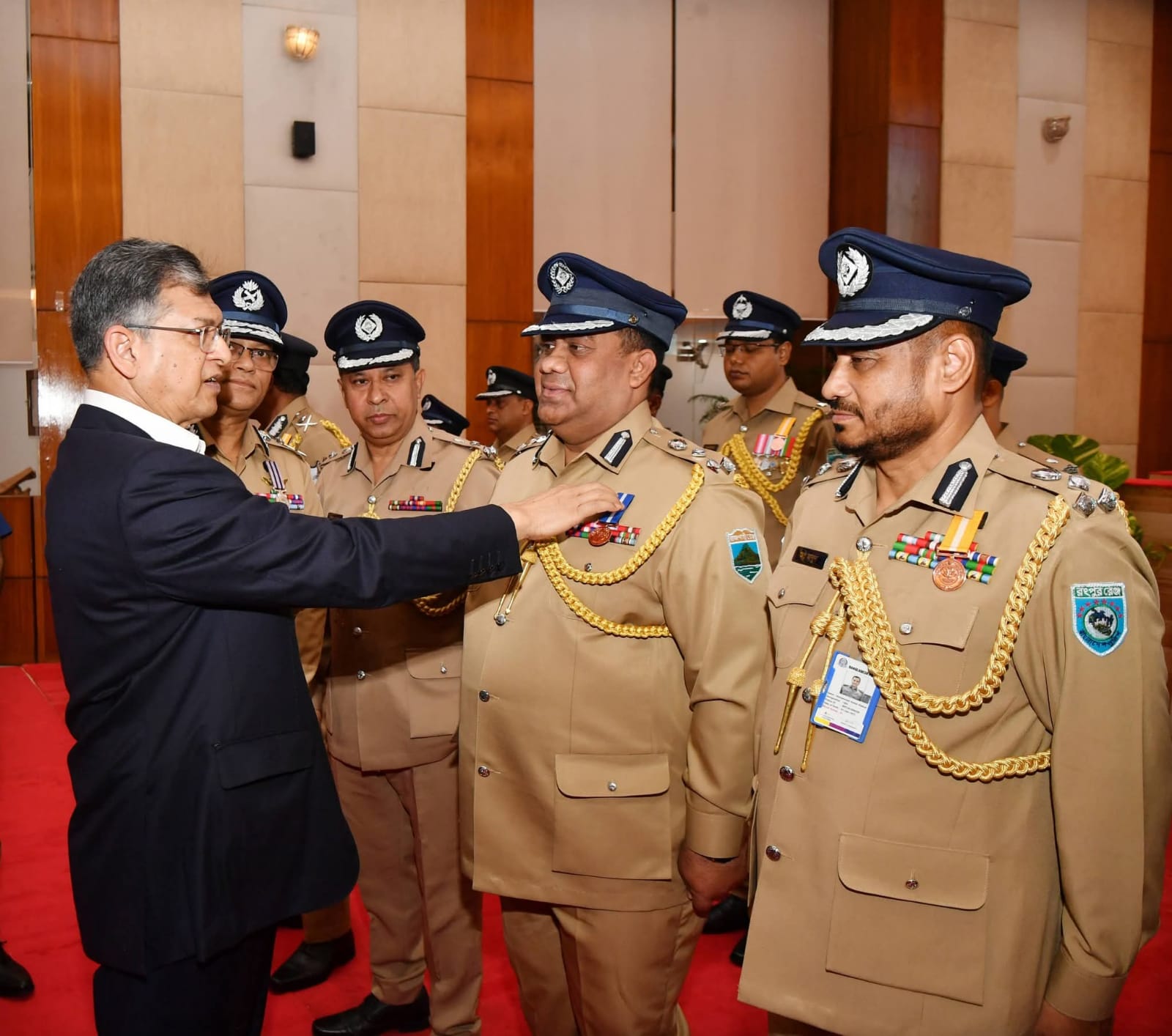 রাজশাহী রেঞ্জের ডিআইজি আশিক সাঈদের পিপিএম-সেবা পদক অর্জ