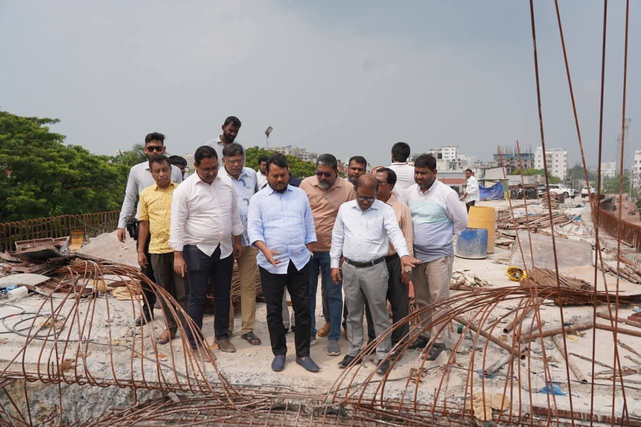 রাজশাহীতে নির্মাণাধীন তিন ফ্লাইওভার পরিদর্শনে রাসিক প্রশাসক রিটন