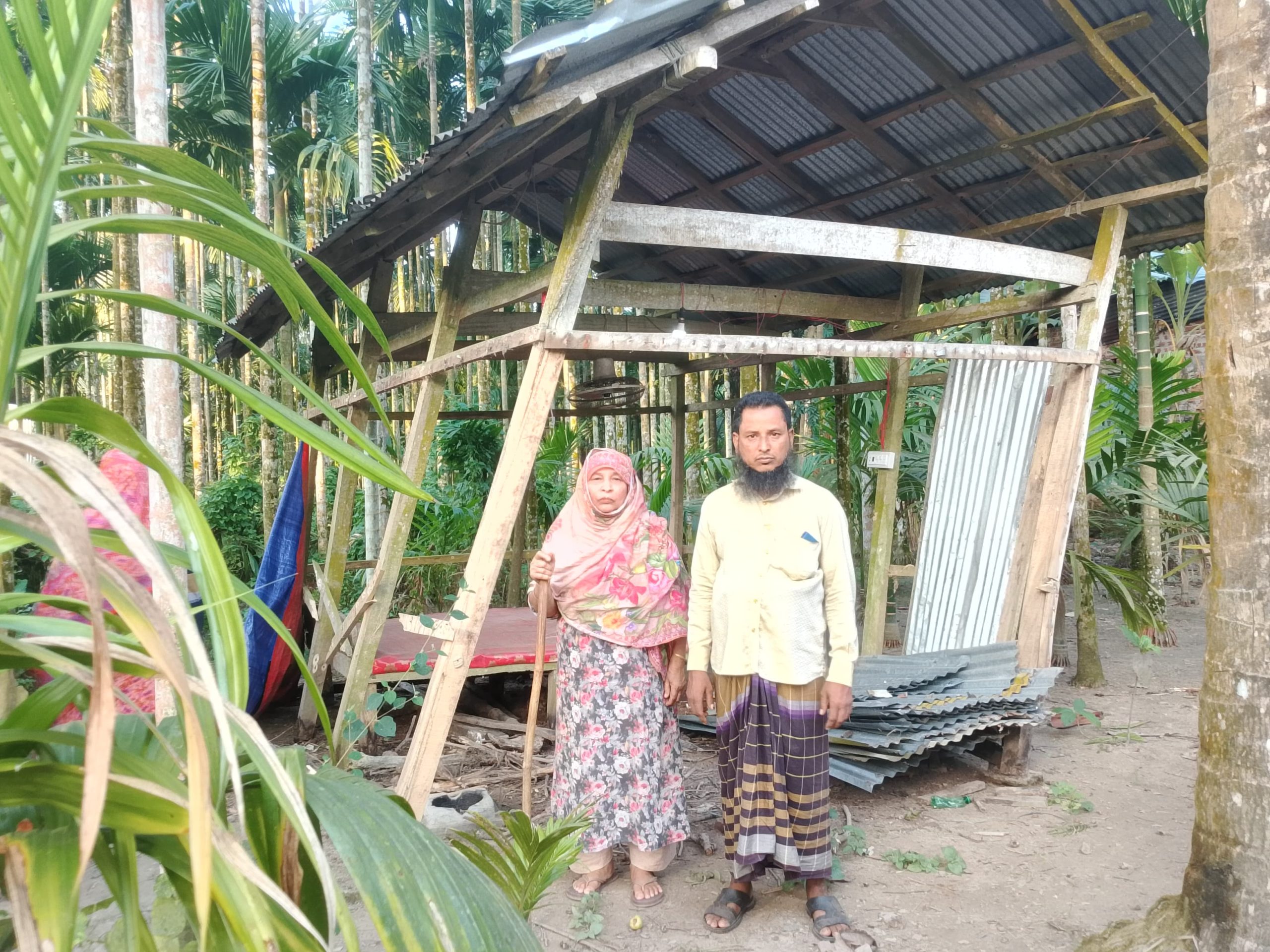 ​দৌলতখানে দেওয়ানি মামলার জেরে বসতঘরে হামলা ও ভাঙচুরের অভিযোগ