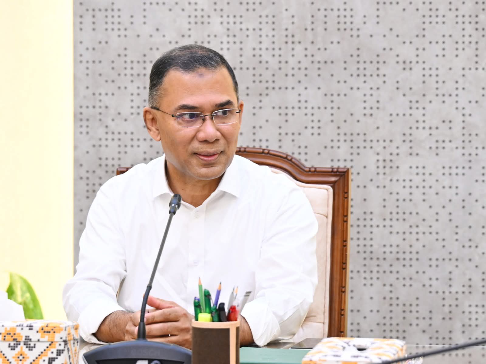 বিমানে যান্ত্রিক ত্রুটির কারনে প্রধানমন্ত্রী দেশে ফিরতে বিলম্ব