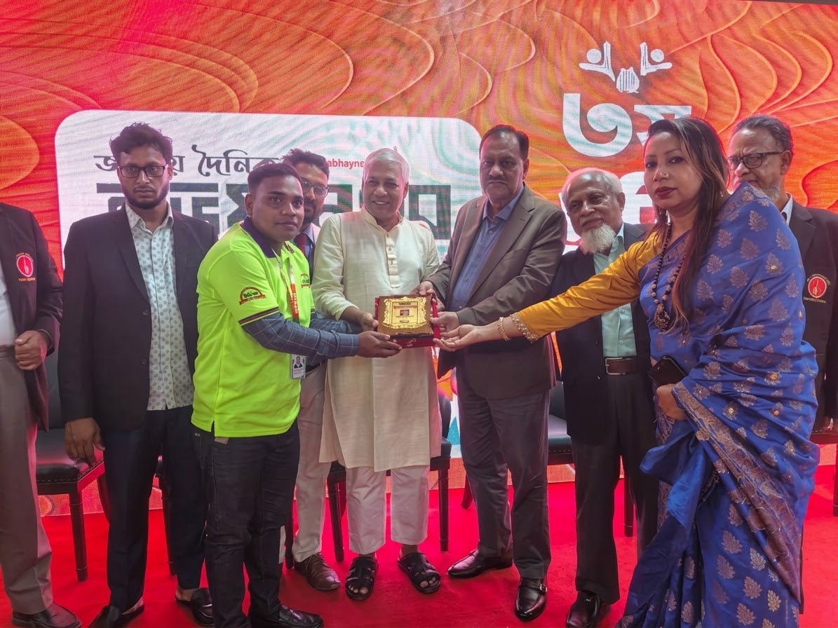 নাগেশ্বরী অনলাইন প্রেস ক্লাবের সহ-সাংগঠনিক সম্পাদক রাশেদুল ইসলাম পেলেন ‘বর্ষসেরা অ্যাওয়ার্ড ২০২৬’